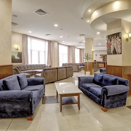 Continental מלון