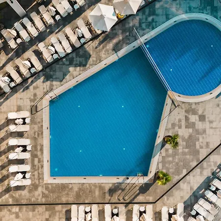 Continental מלון