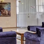 Continental Ξενοδοχείο 4*
