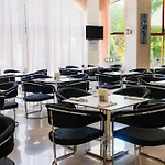 Ξενοδοχείο Continental 4*