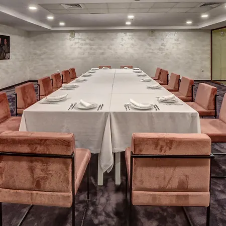 Continental 4* גולדן סנדס