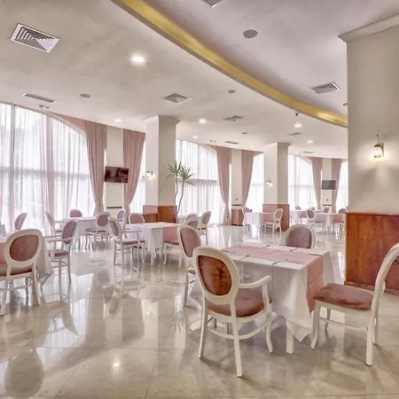 Continental Hotell 4*