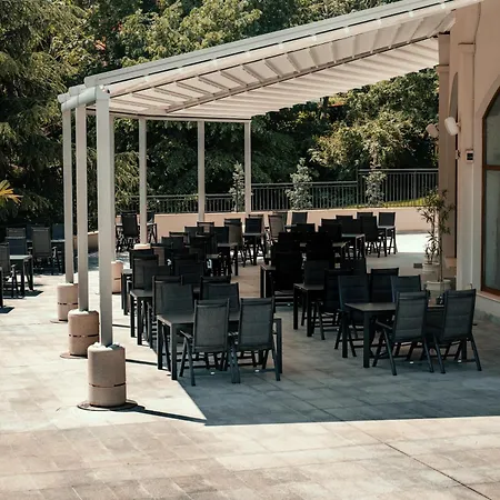 Continental Hotel 4*