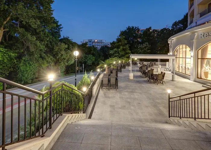 Continental Golden Sands